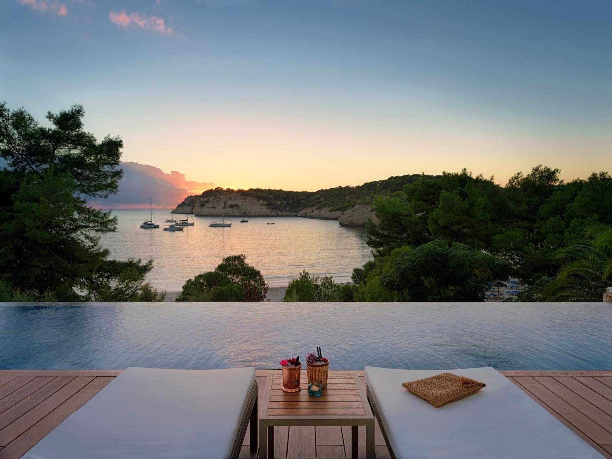 מלון קאלה גלדנה Melia Cala Galdana מראה חיצוני תמונה Sunset at the Amanzoega